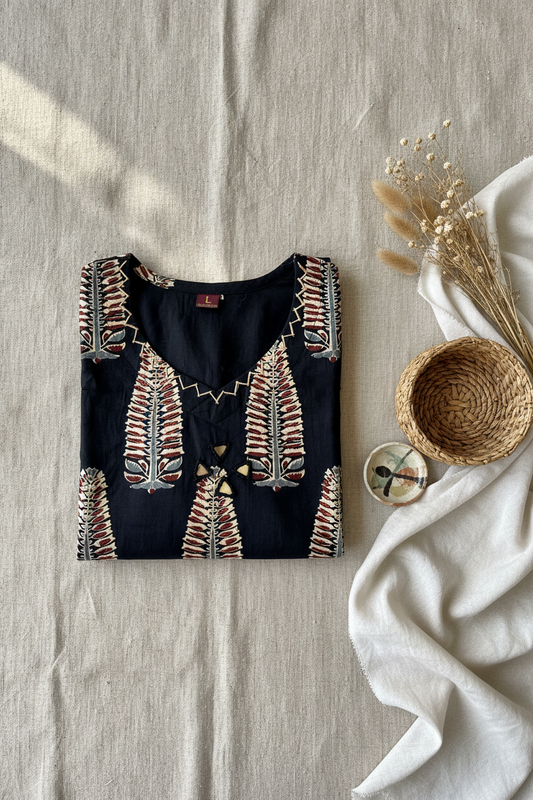Black Mirror Short Kurta